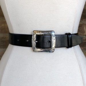 The Limited Belt S Black Leather Distressed